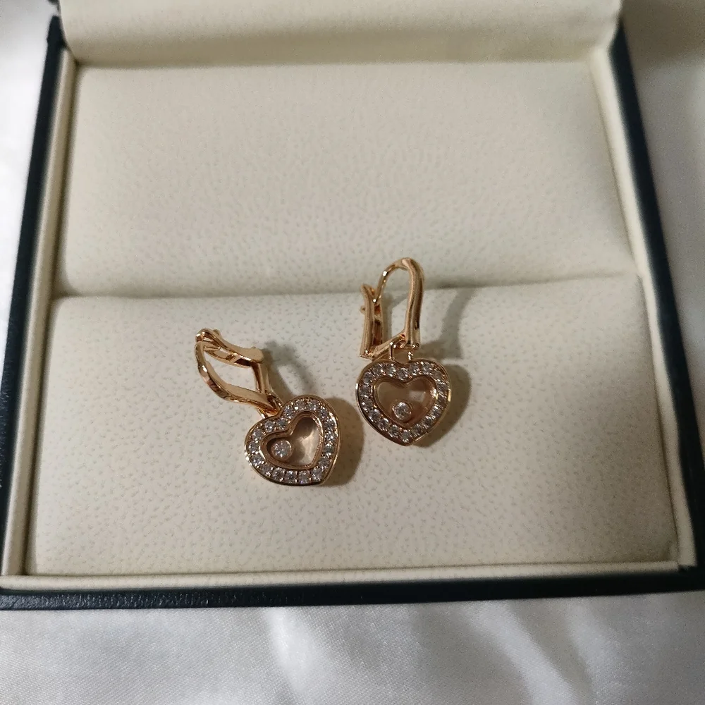 Chopard 18k Gold Heart Earrings - Picture 6 of 6